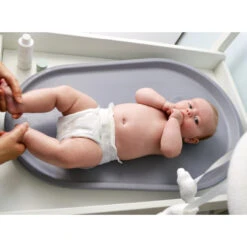 Matelas à Langer Squishy BEABA By SHNUGGLE Gris -MADE4BABY BOUTIQUE matelas a langer squishy beaba by shnuggle gris 1