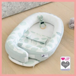 Réducteur Doomoo Cocoon BABYMOOV Leaves Aqua Green 15 Réducteur Doomoo Cocoon BABYMOOV Leaves Aqua Green -MADE4BABY BOUTIQUE reducteur doomoo cocoon babymoov leaves aqua green 6